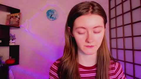 Snapshot of kate_cuddle chatting on December 2024 05:32:01 AM Kate online show from December 2024 05:32:01 AM