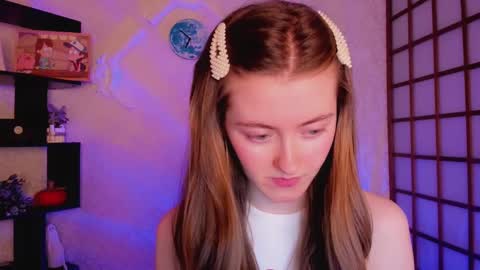 Snapshot of kate_cuddle chatting on December 2024 05:31:02 AM Kate online show from December 2024 05:31:02 AM