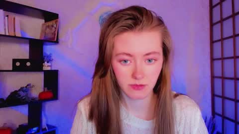 Snapshot of kate_cuddle chatting on December 2024 02:10:02 AM Kate online show from December 2024 02:10:02 AM