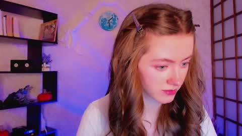 Snapshot of kate_cuddle chatting on December 2024 02:25:01 AM Kate online show from December 2024 02:25:01 AM