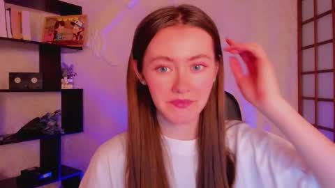 Snapshot of kate_cuddle chatting on January 2025 05:08:02 AM Kate online show from January 2025 05:08:02 AM