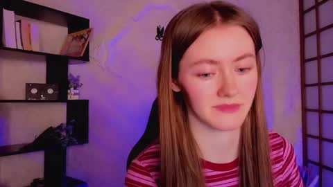 Snapshot of kate_cuddle chatting on January 2025 04:57:02 AM Kate online show from January 2025 04:57:02 AM