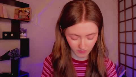 Snapshot of kate_cuddle chatting on January 2025 05:05:02 AM Kate online show from January 2025 05:05:02 AM