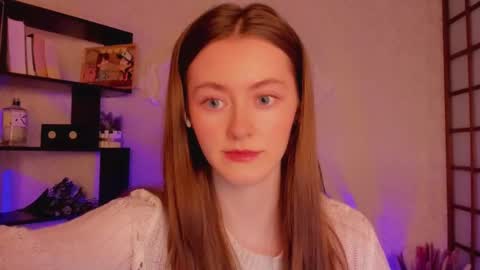 Snapshot of kate_cuddle chatting on January 2025 02:10:01 AM Kate online show from January 2025 02:10:01 AM