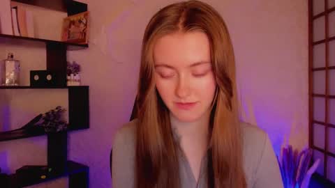 Snapshot of kate_cuddle chatting on January 2025 05:09:01 AM Kate online show from January 2025 05:09:01 AM