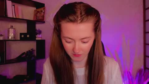 Snapshot of kate_cuddle chatting on January 2025 05:30:01 AM Kate online show from January 2025 05:30:01 AM