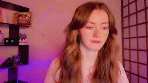 Snapshot of kate_cuddle chatting on February 2025 05:20:02 AM Kate online show from February 2025 05:20:02 AM