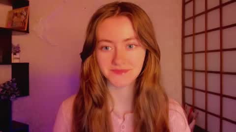 Snapshot of kate_cuddle chatting on February 2025 02:17:02 AM Kate online show from February 2025 02:17:02 AM