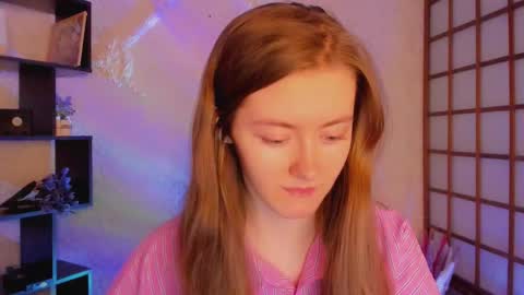 Snapshot of kate_cuddle chatting on February 2025 02:15:02 AM Kate online show from February 2025 02:15:02 AM