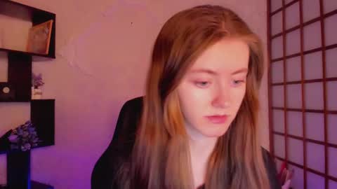 Snapshot of kate_cuddle chatting on February 2025 02:10:02 AM Kate online show from February 2025 02:10:02 AM