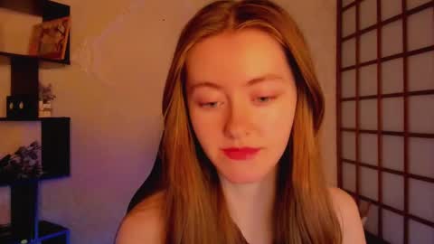 Snapshot of kate_cuddle chatting on March 2025 02:27:02 AM Kate online show from March 2025 02:27:02 AM