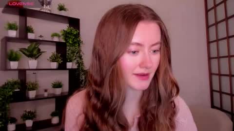 Snapshot of kate_cuddle chatting on December 2025 03:22:02 AM Kate online show from December 2025 03:22:02 AM