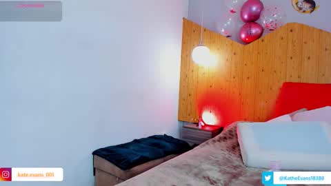 Snapshot of kate_evans1 chatting on September 2025 10:38:02 AM Kate Evans online show from September 2025 10:38:02 AM