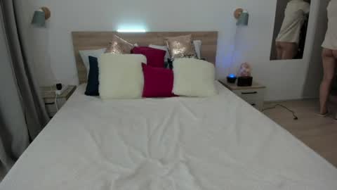 Snapshot of kate_redgar chatting on April 2026 02:01:02 PM kate_redgar online show from April 2026 02:01:02 PM