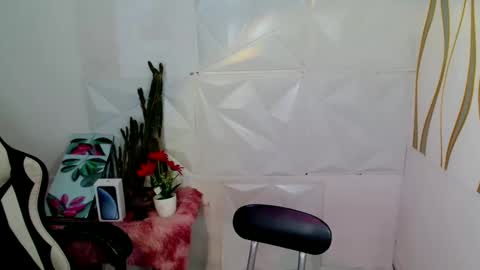 Snapshot of kate_romance chatting on December 2024 02:41:02 AM Kate online show from December 2024 02:41:02 AM