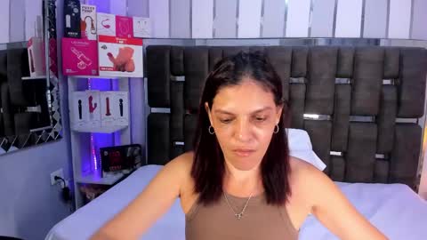 kate_roose online show from June 2026 08:47:02 PM