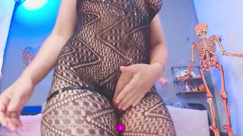 KateAdams online show from October 2025 08:18:02 PM