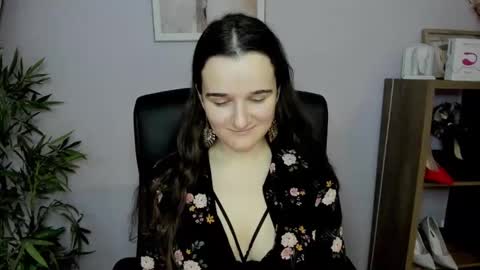 Kate  online show from January 2025 12:33:01 PM