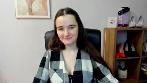 Kate  online show from March 2026 07:56:01 AM