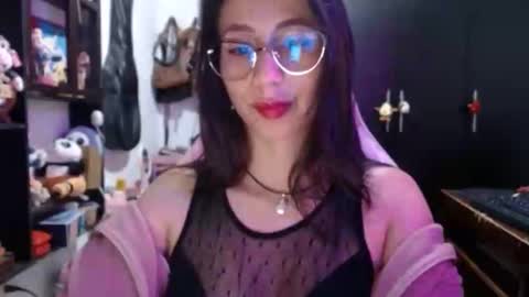 Snapshot of kateeen18 chatting on December 2025 03:04:01 AM Kateeen18 online show from December 2025 03:04:01 AM