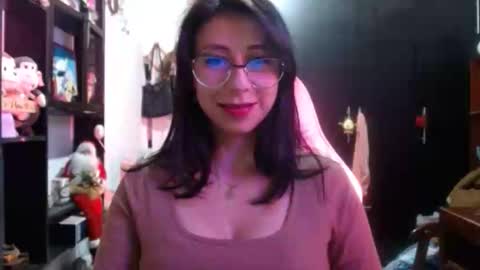 Snapshot of kateeen18 chatting on May 2026 04:41:02 AM Kateeen18 online show from May 2026 04:41:02 AM