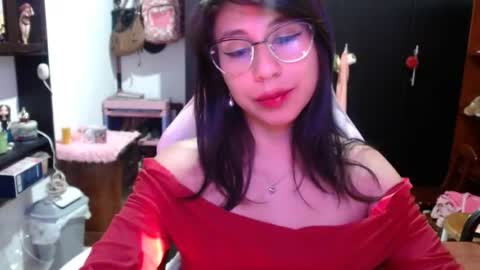 Kateeen18 online show from July 2026 02:03:01 AM