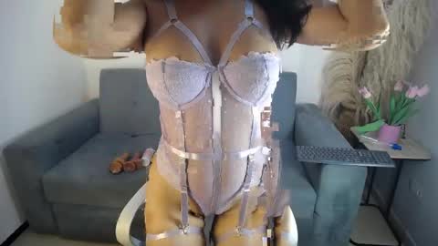 Snapshot of kateeowens_ chatting on May 2026 02:11:01 PM Kate online show from May 2026 02:11:01 PM