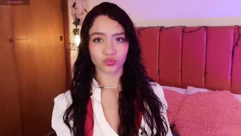 Snapshot of kategh chatting on November 2025 11:43:01 AM Kate online show from November 2025 11:43:01 AM