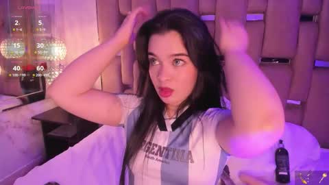 Kate  online show from November 2025 02:38:01 PM