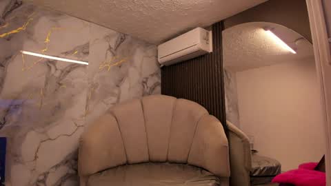 Snapshot of katemoss70 chatting on April 2026 11:40:02 AM Im Katherine but call me Kate online show from April 2026 11:40:02 AM