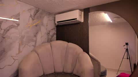 Snapshot of katemoss70 chatting on April 2026 12:05:02 PM Im Katherine but call me Kate online show from April 2026 12:05:02 PM