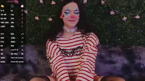 Katerina online show from April 2026 07:33:02 PM