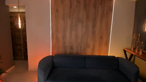 K A T E  online show from February 2026 01:37:01 PM