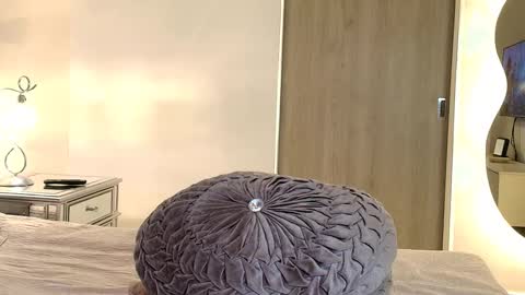 Klove online show from September 2025 05:44:01 AM