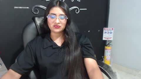 Call me Lau  online show from May 2026 10:26:02 PM