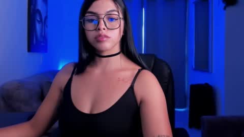 Snapshot of katherin_mons chatting on January 2025 09:03:01 PM KATHERIN MONS online show from January 2025 09:03:01 PM