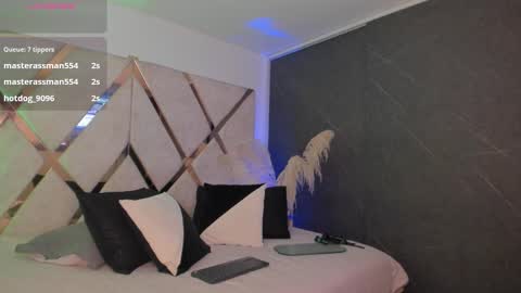 Snapshot of katherin_mons chatting on February 2026 11:31:02 PM KATHERIN MONS online show from February 2026 11:31:02 PM