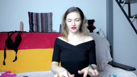 Snapshot of katherinemidnight chatting on December 2024 03:37:02 PM Katherine online show from December 2024 03:37:02 PM