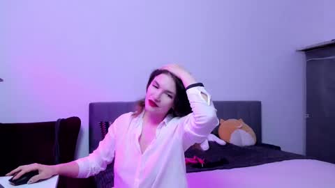 Snapshot of katherinemidnight chatting on October 2025 03:47:02 PM Katherine online show from October 2025 03:47:02 PM