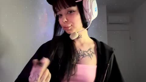 Luna online show from March 2026 03:55:02 PM