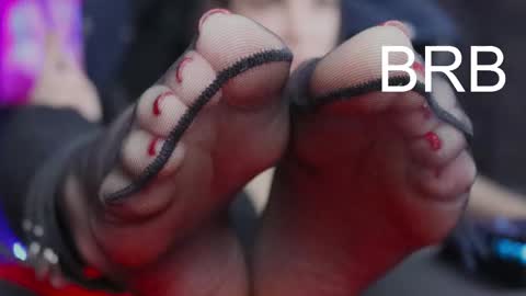 Snapshot of kathleen_frost chatting on December 2024 06:21:02 AM kathleen_frost online show from December 2024 06:21:02 AM