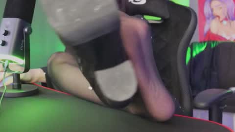 Snapshot of kathleen_frost chatting on December 2024 07:07:01 AM kathleen_frost online show from December 2024 07:07:01 AM