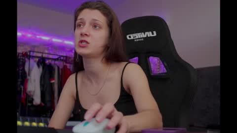 Snapshot of kathleen_frost chatting on September 2025 06:49:01 AM kathleen_frost online show from September 2025 06:49:01 AM