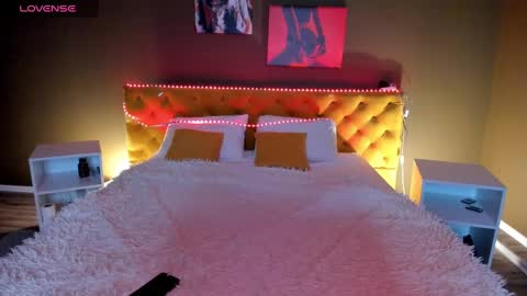 Snapshot of kathleendean chatting on February 2025 10:29:02 PM Kathleen GTM 3 400-1000 Mon Wed Wed Sat Sun online show from February 2025 10:29:02 PM