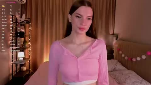 Lola online show from July 2026 04:06:02 AM