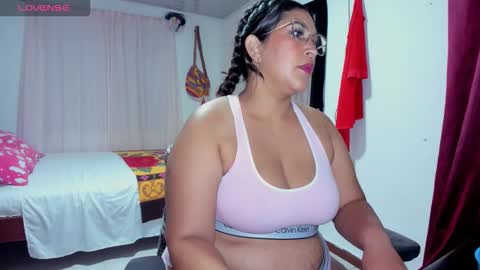 Snapshot of kathya_rabbit chatting on October 2025 02:10:01 AM Kathye online show from October 2025 02:10:01 AM