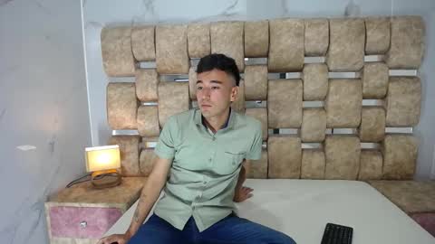 Snapshot of kathyaiden chatting on January 2026 07:41:01 PM Kaht y Aiden online show from January 2026 07:41:01 PM