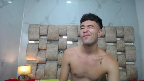 Kaht y Aiden online show from May 2026 12:11:01 PM