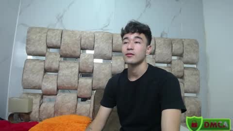 Kaht y Aiden online show from May 2026 01:50:01 PM