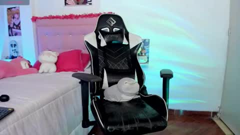 Snapshot of kathyy01 chatting on February 2026 01:21:01 PM valentina online show from February 2026 01:21:01 PM